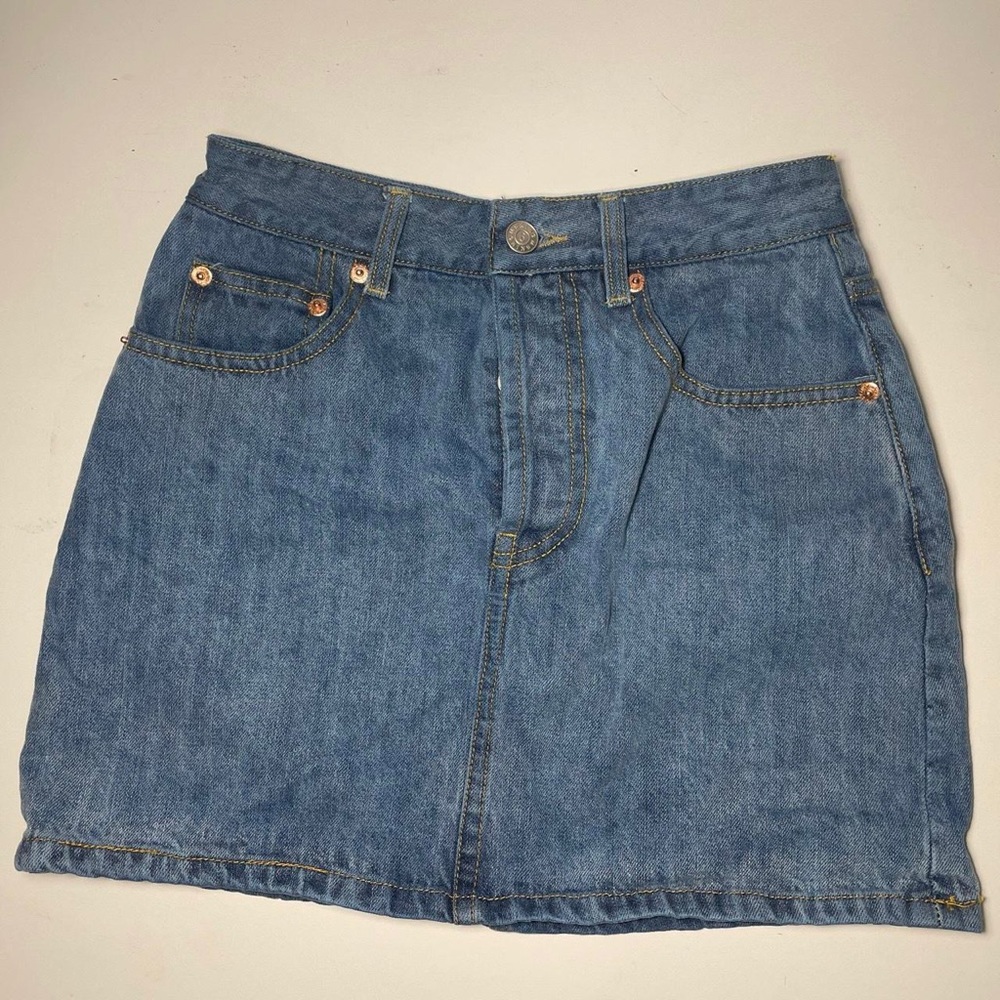 Vintage blue jean skirt 🩵